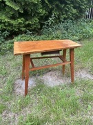 stolik kawowy do renowacji PRL - z wejściem na lampę stojącą