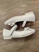 Białe eleganckie buty baleriny/buty komunijne dla dziewczynki