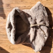 nowy ciepły beżowy szalo-kaptur rozmiar L brak metki