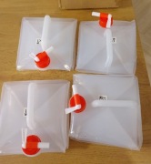 ZBIORNIK NA WODĘ Z KRANIKIEM składany BANIAK 5L, 4 sztuki