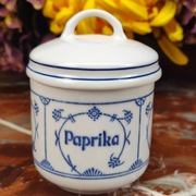 Mały porcelanowy pojemnik - Paprika - Wzór słomkowy - 130 ml - Jäger