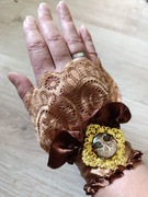 Bransoletka-mankiet z koronką w stylu bocho