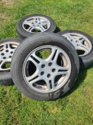 Toyota YOKOHAMA 175/65 R14 et45 5x100 alufelgi org