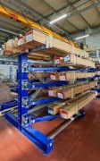 Regał magazynowy półkowy do obsługi suwnicą i wózkiem widłowym 