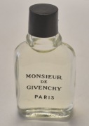 Flakonik Givenchy pour monsieur 