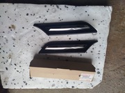 Suzuki Vitara III listwa dekor kratka błotnika prawa lewa . 