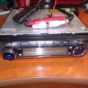 Radio samochodowe Blaupunkt z zestawem głośnomówiącym BT