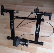 Trenażer rolkowy M-Wave Yoke N Roll Rower szosowy