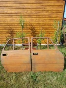 Skoda 100 drzwi prawe przód i tył + pas tył 