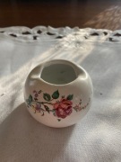 Mały wazon wazonik flakonik w kwiaty PRL antyk