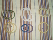 Uchwyty do siatki od zakupów starej daty