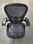 Fotel Herman Miller Aeron C