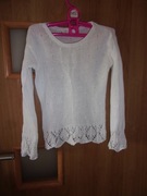 Biały sweterek dziewczęcy H&M 122 / 128