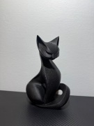 Nowoczesna figurka czarnego kota – dekoracja wnętrza | Design & Elegancja
