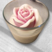 Świeca sojowa  "Silent Wood" z różą, Robea, kolekcja Elegant, Dzień Babci