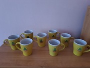 Stare kubki z żabki 8sztuk żabka żółte