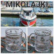 PIĘKNY SZKLANY KUBEK MIASTO MIKOŁAJKI CZARNO-ZŁOTY NADRUK