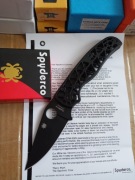 Nóż Spyderco Edgerati Szare Aluminium, CPM firmy Sal Glesser kolor czarny