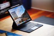 Apple Magic Keyboard iPad Pro 12.9 iPad Air 13 czarna stan idealny