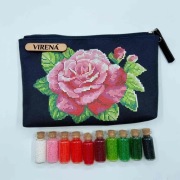 Kosmeticzka do haftu koralikowego 