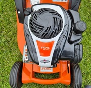 Używana kosiarka Stihl RM443 3 lata stan bardzo dobry.
