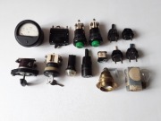 Stare części elektryczne PRL wtyczki, włączniki, wyłączniki itp. bakelit 