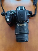 Lustrzanka Nikon D3200 + obiektyw Nikkor malutki przebieg 987 ideał