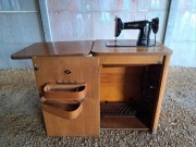 Zabytkowa Maszyna do szycia Łucznik z szafką - Radom kl. 82