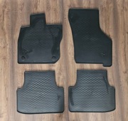Nowe ORYGINALNE dywaniki gumowe - CUPRA TERRAMAR (4 szt.)