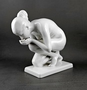 Ernst Wenck  " Pijąca "  lata 40ste Rosenthal Figura