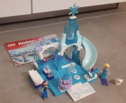 LEGO Friends 10736 Plac zabaw Anny i Elsy