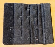 Przedłużacz do biustonosza Kris Line 4 haftki czarny