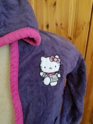 szlafrok dziecięcy Hello Kitty rozm. 128- używany 