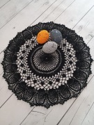 Szydełkowa serwetka w ananaski,  czarna, bawełniana, 55 cm