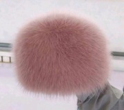 Futrzasta czapeczka bojarówka puchata na zimę modna traperska traperka
