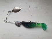 BŁYSTKA  SPINNER BAIT z gumą 15g 