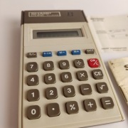 Kalkulator SHARP ELSI MATE EL-8158 - sprawny , rok 1979
