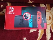 Konsola Nintendo Switch w kartonie plus dodatkowy kontroler