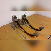 Peda sprzęgła hamulca HYUNDAI TRAJET 2.0