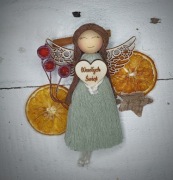 Aniołek zawieszka na choinkę lub na prezent.