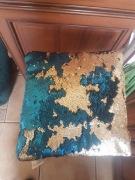 SMUKEE poduszka dekoracyjna cekinowa mala