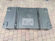 Wielki transportowy plastikowy kufer-dł. 132 cm