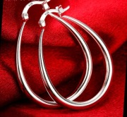 Srebrne owalne kolczyki elegancki kształt 925
