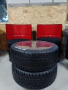 Komplet foteli z beczek że stolikiem