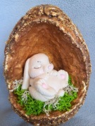 Duże jajo wielkanocne z króliczkiem – 15 cm