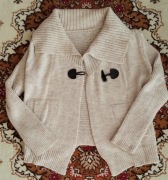 Beżowy sweterek a'la bolerko roz. M