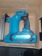 GWOZDZIARKA akumulatorowa Makita 