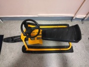 Nartosanki z kierowcą 