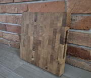 Gruba deska do krojenia dębowa sztorcowana 30x30 cm 