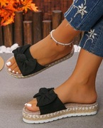 Letnie klapki boho na platformie